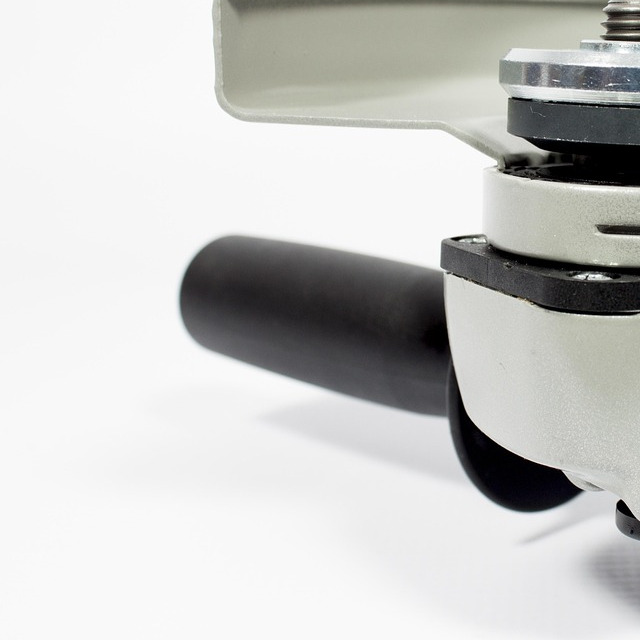 DCK angle grinder power tool